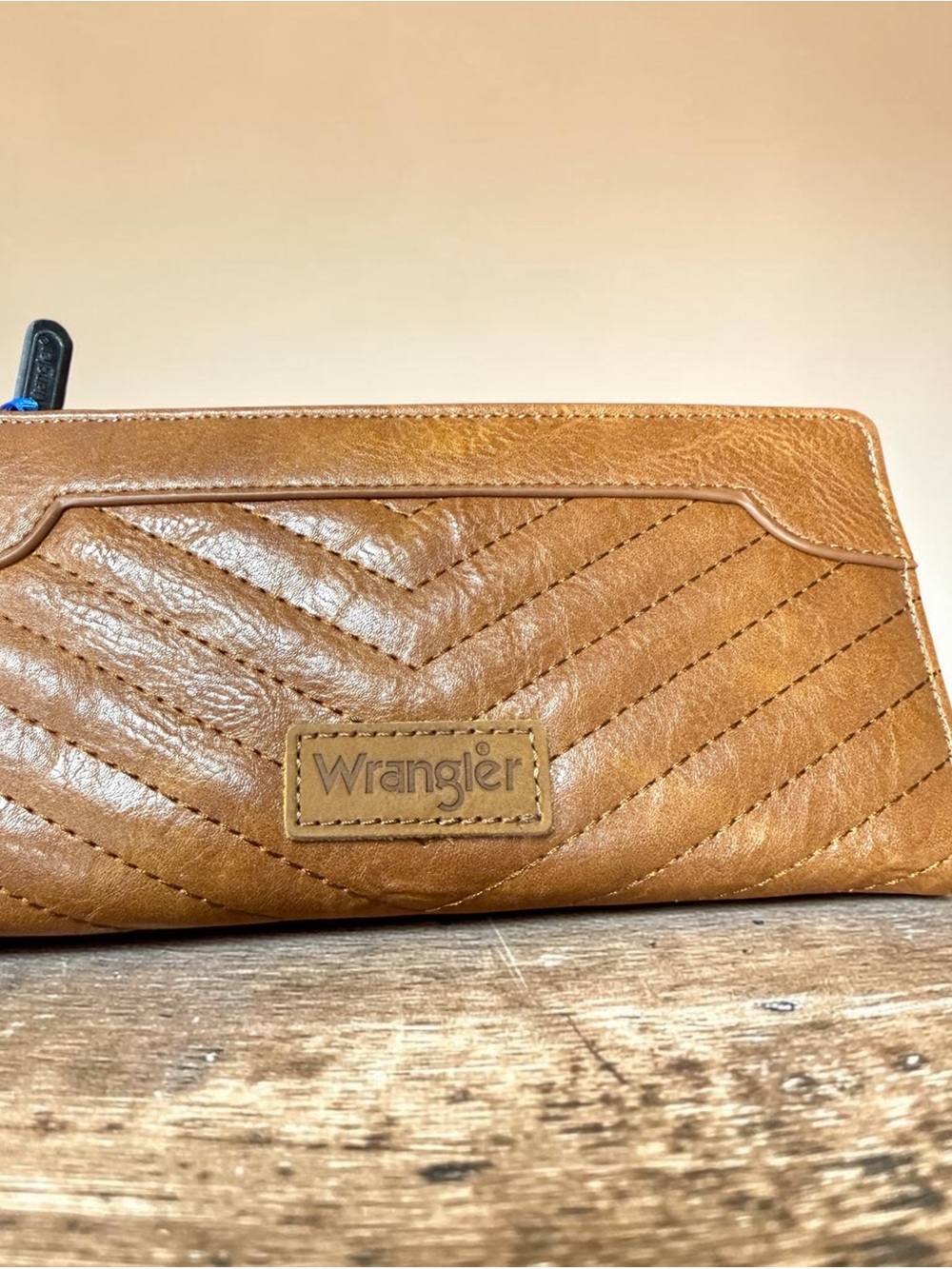Wrangler Quilted Tan Chevron Zip Wallet